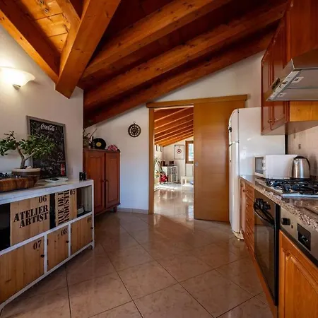 Art Music House Apartamento Dongo